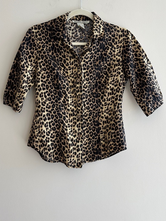david brooks Tops - David Brooks Women’s Linen-Cotton Blend Cheetah Print Button Down Shirt, Size 4